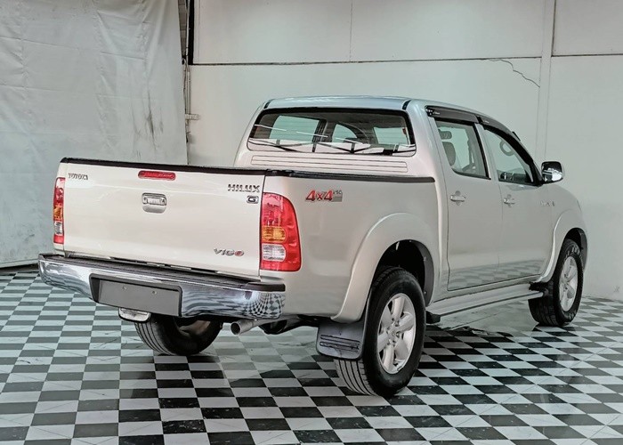 Used 11
                    TOYOTA
                     for Sale Image