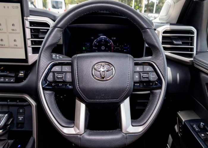 Used 1
                    TOYOTA
                     for Sale Image
