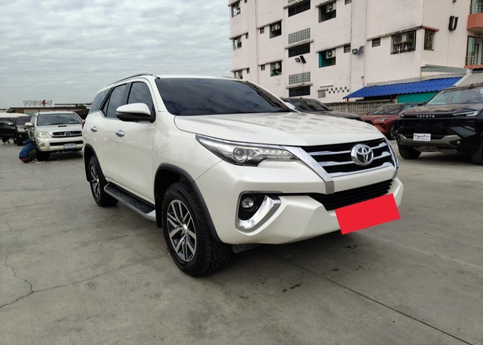 Used 8
                    TOYOTA
                     for Sale Image