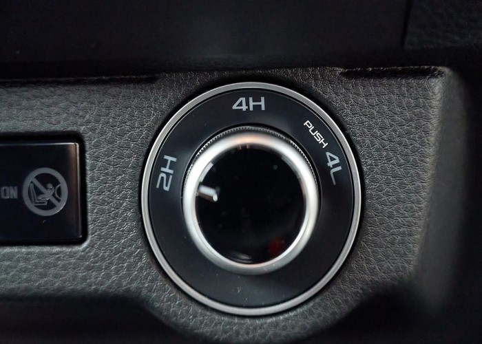 Used 1
                    ISUZU
                     for Sale Image